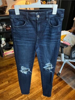American Eagle Outfitters Dark Blue Distressed Women’s Hi Rise Jeggings Size 10